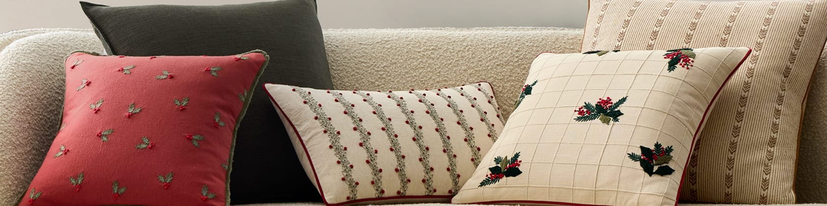 Holiday Pillows & Throws