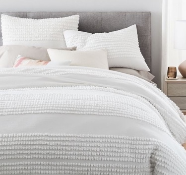 Tips For Keeping White Bedding Bright, How To Keep A Comforter In Duvet
