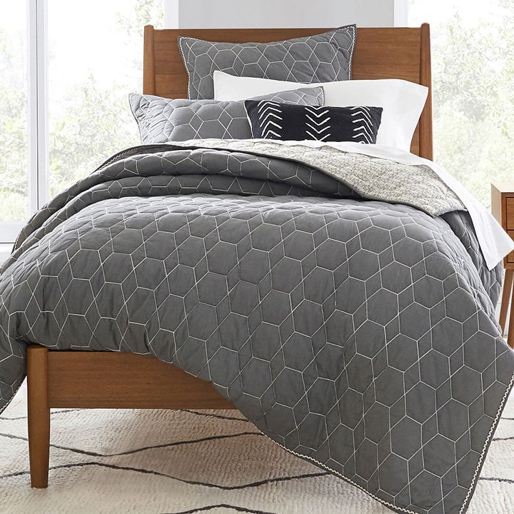 gray geometric bedding
