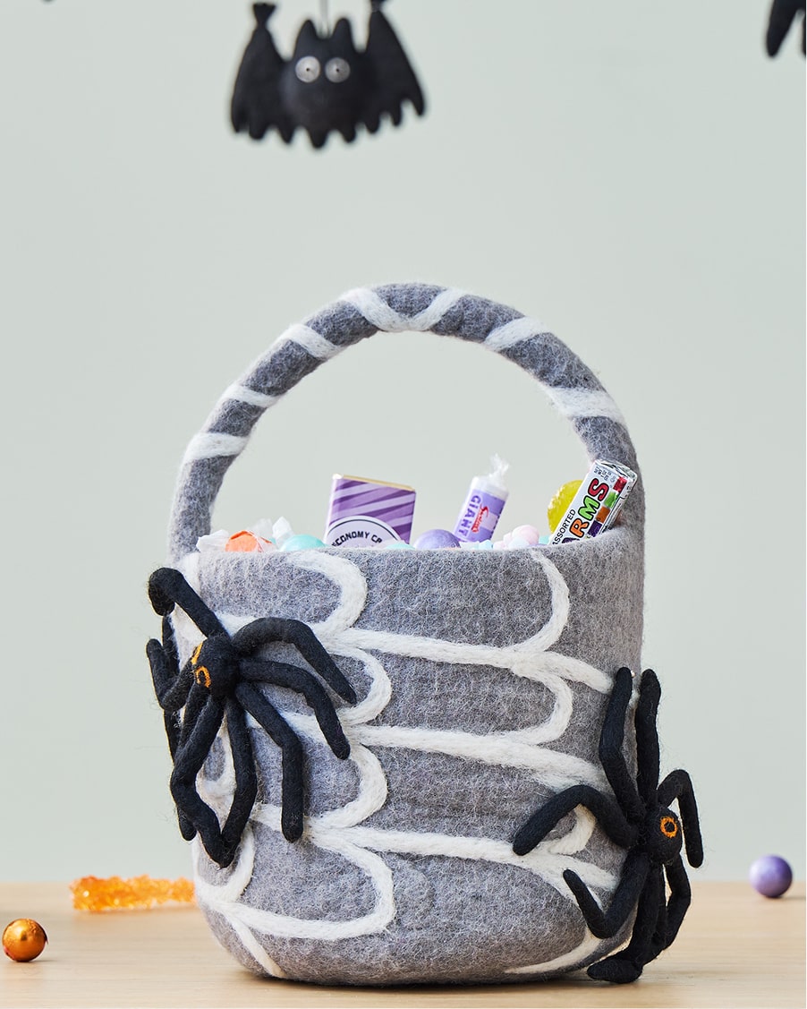 Shop kids Halloween