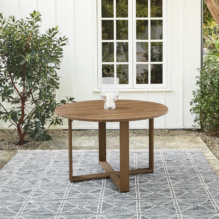 48 table store with leaf
