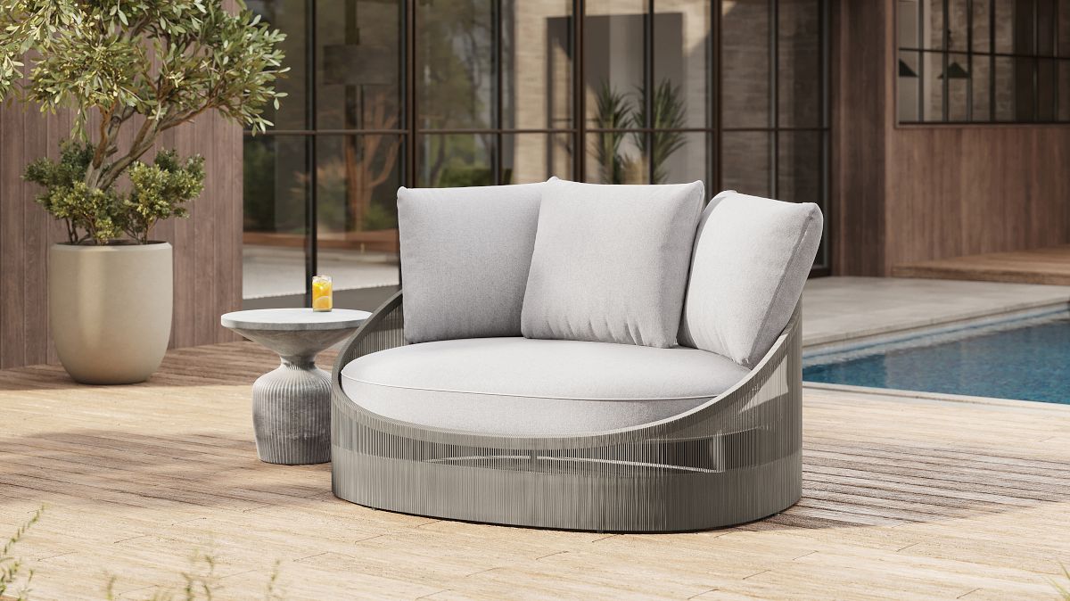 Round wicker store lounge chair
