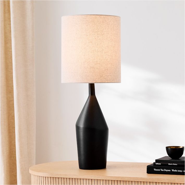 Asymmetry Ceramic Table Lamps 17 31