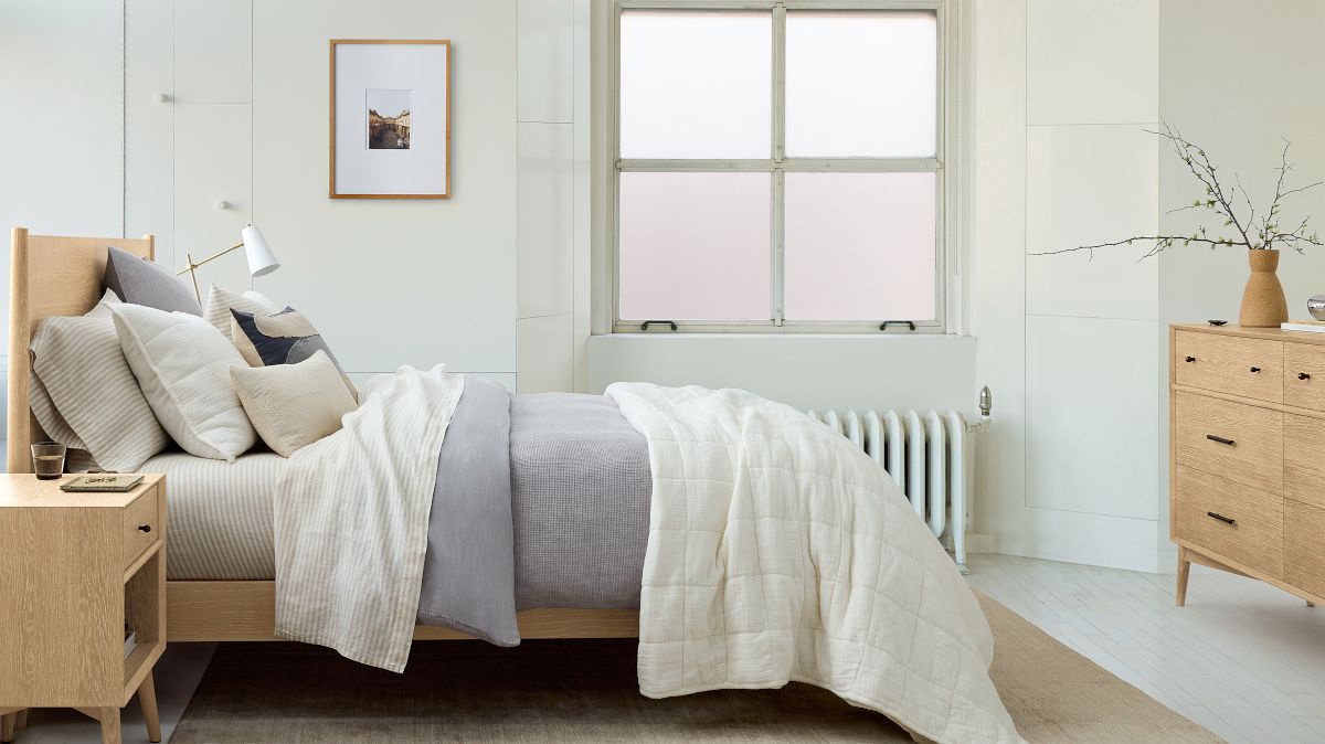 West Elm online Queen Linen Sheet Set