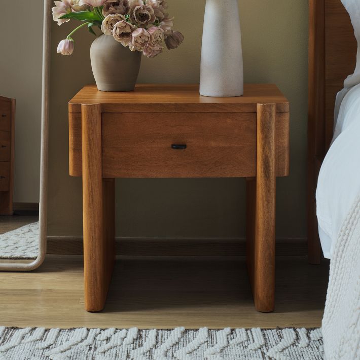 Otto Nightstand (23")