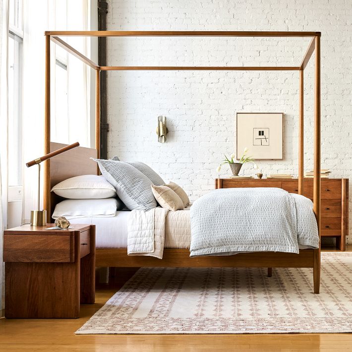 Otto Nightstand (23")