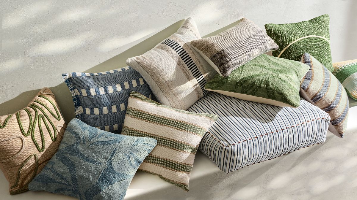 Outdoor Natural Split Stripe Pillow