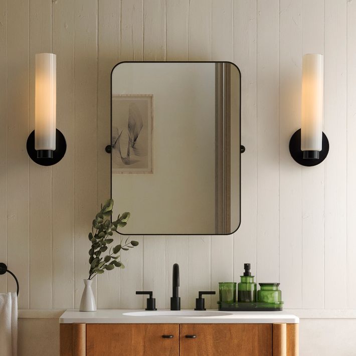 Weston Smooth Glass Indoor/Outdoor Sconce (16")