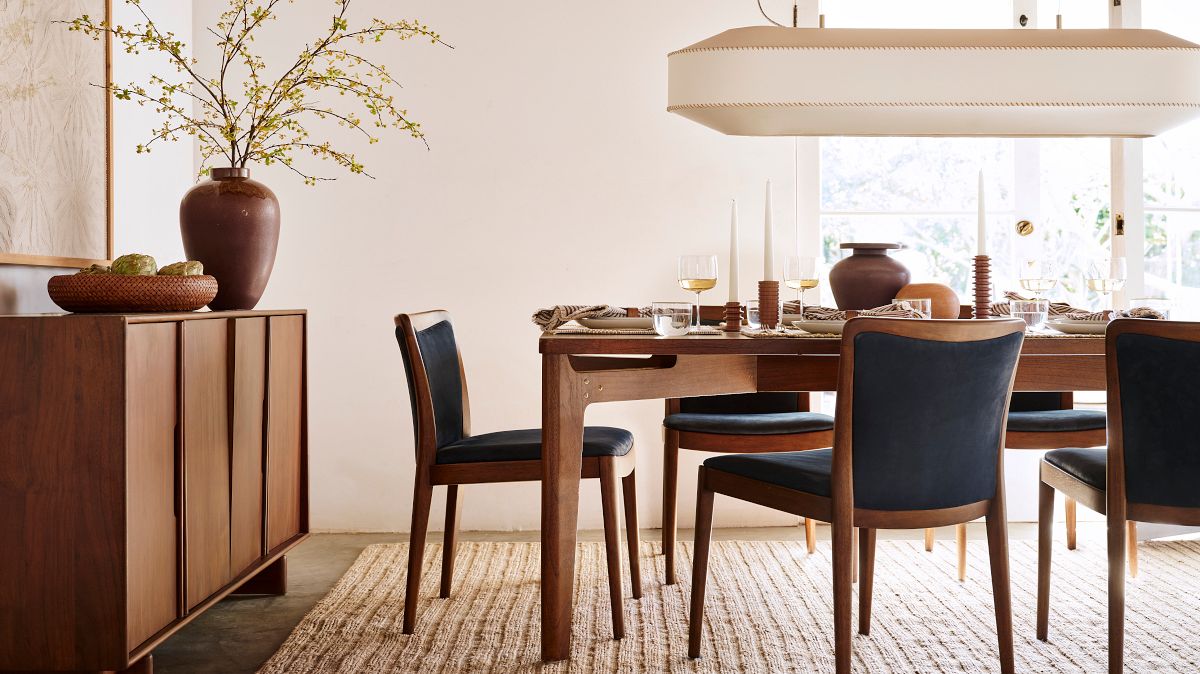 Kasey Dining Table (72