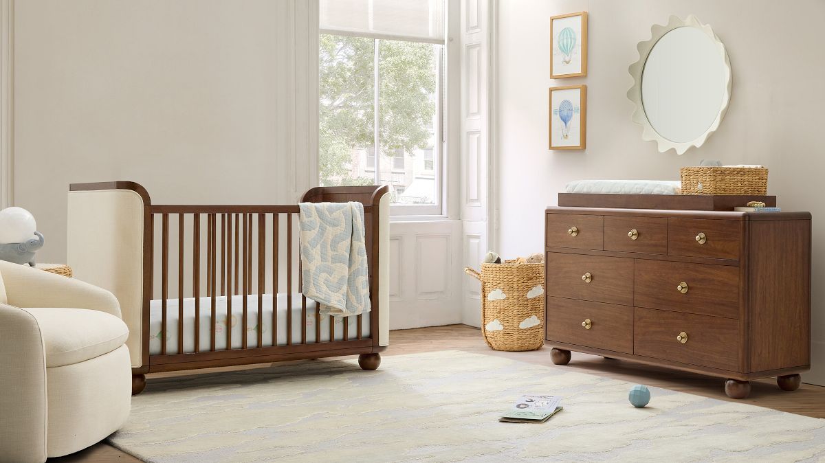 ヴィンテージ☆ベビーナーサリージャーセット Joseph Altuzarra Sphere Foot Convertible Crib | West Elm