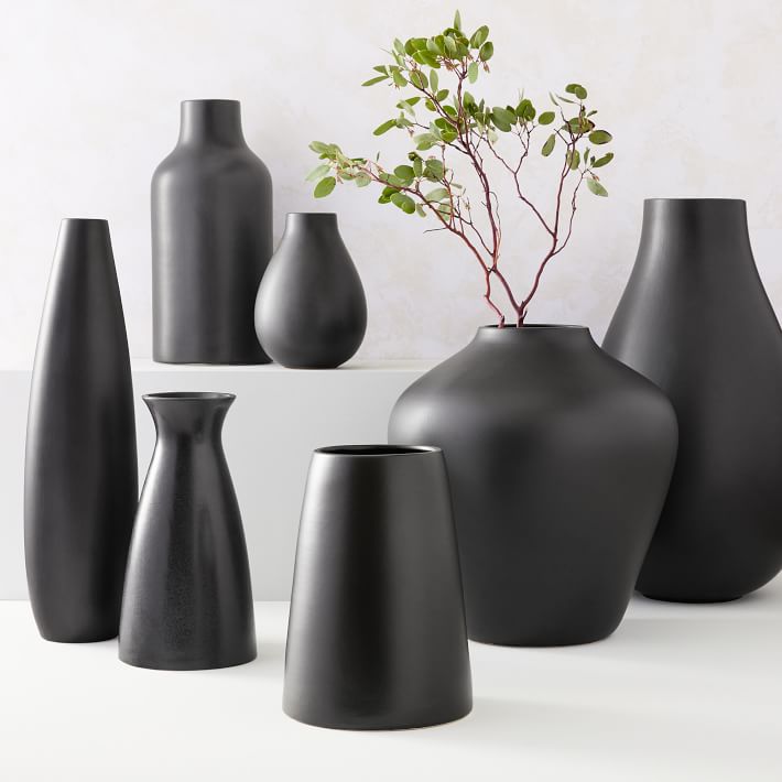 pure black ceramic vases