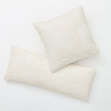 Matelasse Labyrinth Pillow Cover