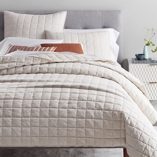 white ruffle duvet king