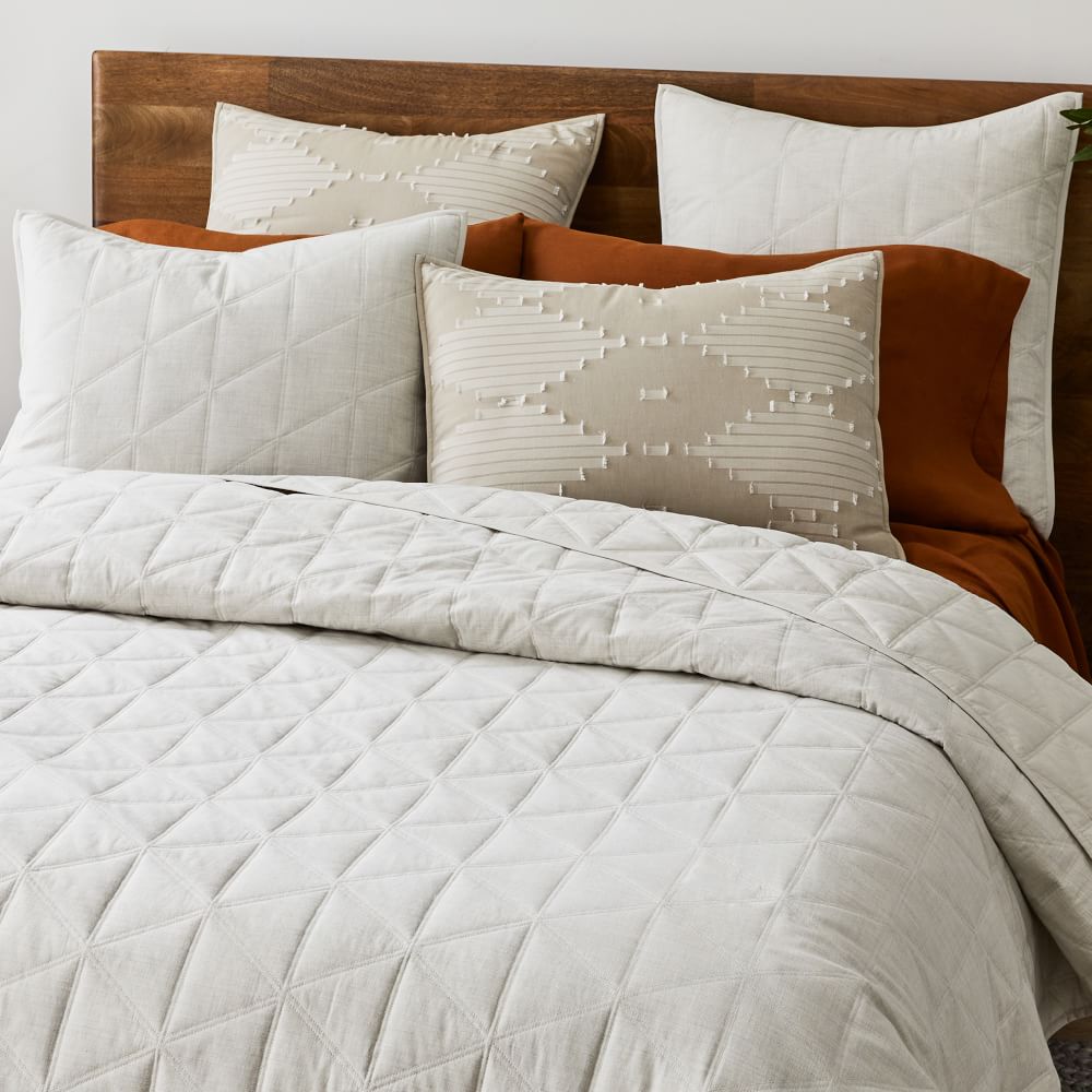 sateen quilted coverlet