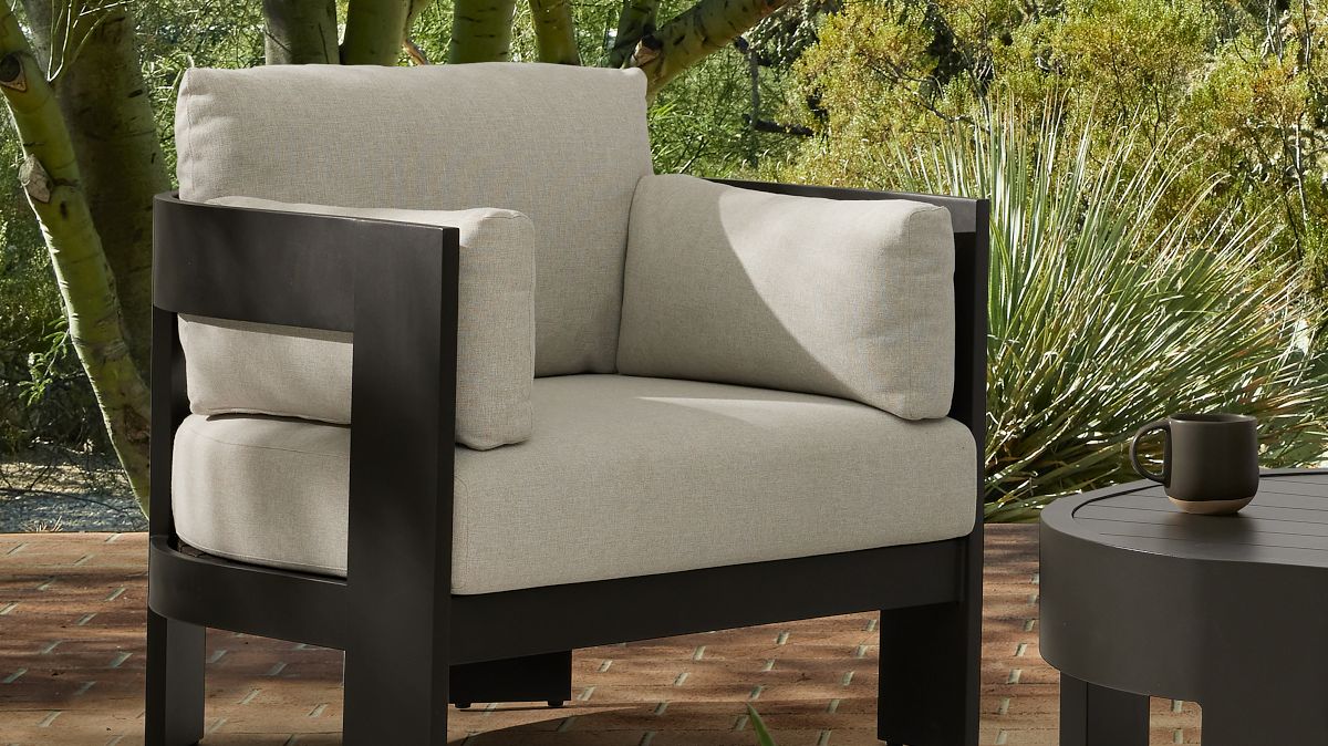 Caldera Aluminum Outdoor Lounge Chair West Elm