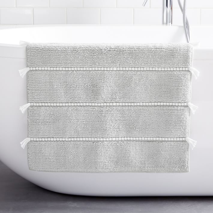 Tassel Stripe Bath Mat in Frost Gray | 27x47