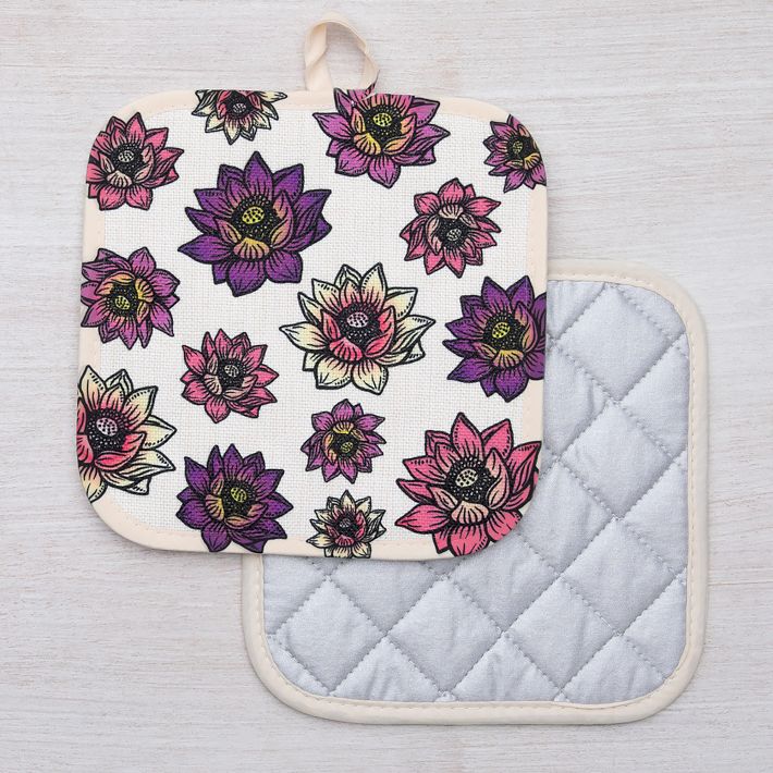 Lotus Oven Mitt