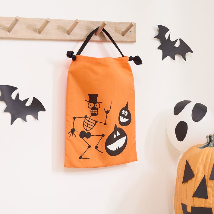 Boy Skull Personalized Glow In The Dark Halloween Tote Treat Bag Black