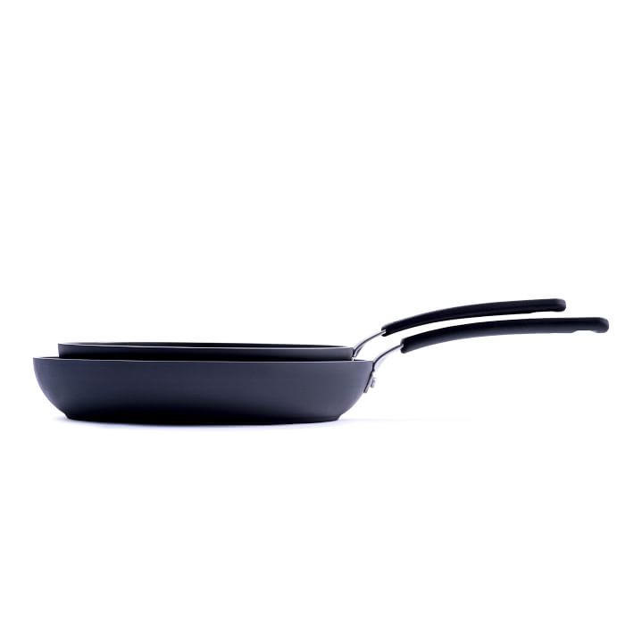 https://assets.weimgs.com/weimgs/ab/images/wcm/products/202336/0070/greenpan-levels-ceramic-nonstick-stackable-2-piece-fry-pan-o.jpg