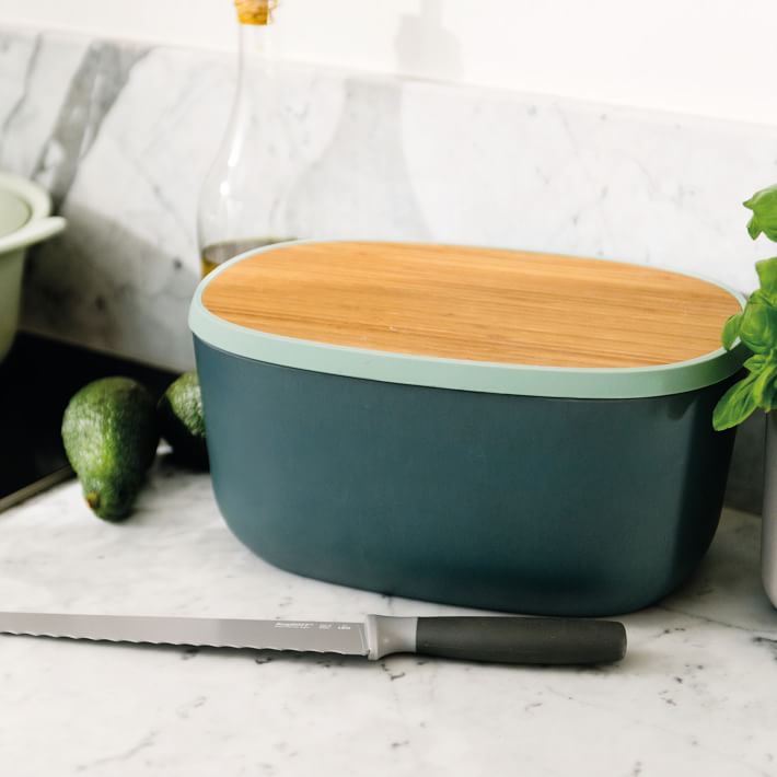 https://assets.weimgs.com/weimgs/ab/images/wcm/products/202337/0048/berghoff-leo-bamboo-bread-box-cutting-board-o.jpg