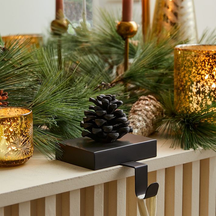 Polyresin Gold Pinecone Like Stocking Holder main image 1