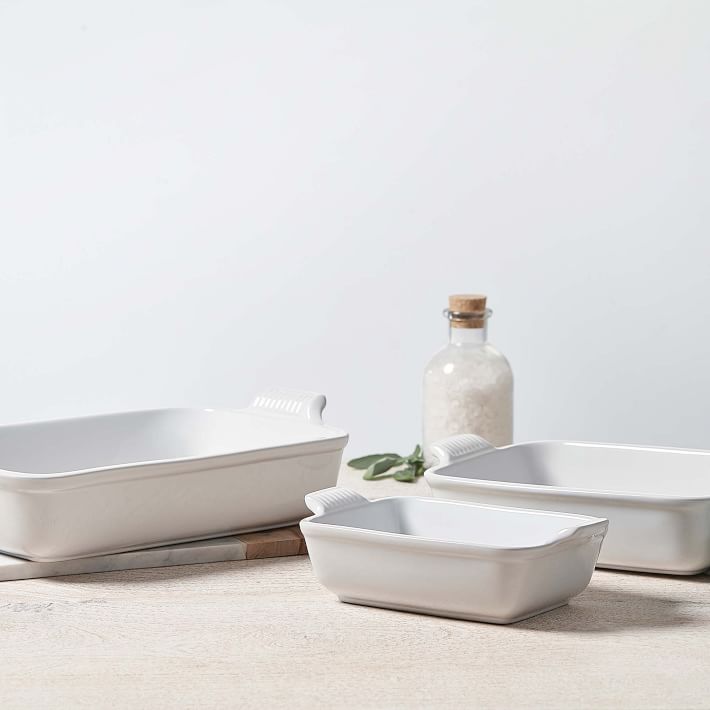 White deals rectangular dishes