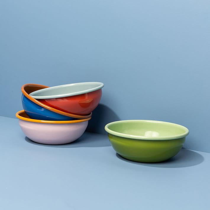 https://assets.weimgs.com/weimgs/ab/images/wcm/products/202346/0091/crow-canyon-enamel-bowls-set-of-4-o.jpg