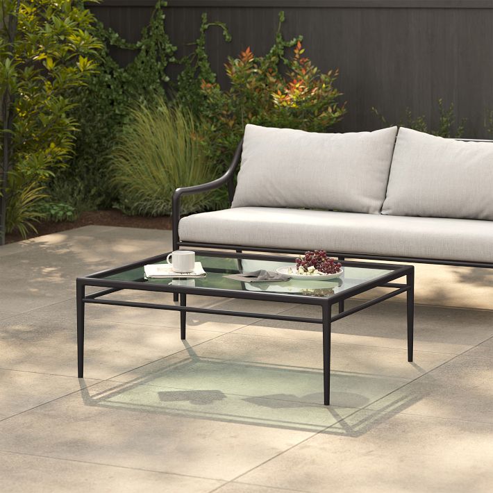Madrid Outdoor Coffee Table (44&quot;)