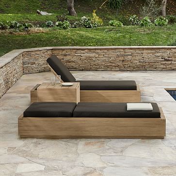 Outdoor chaise 2025 lounge side table