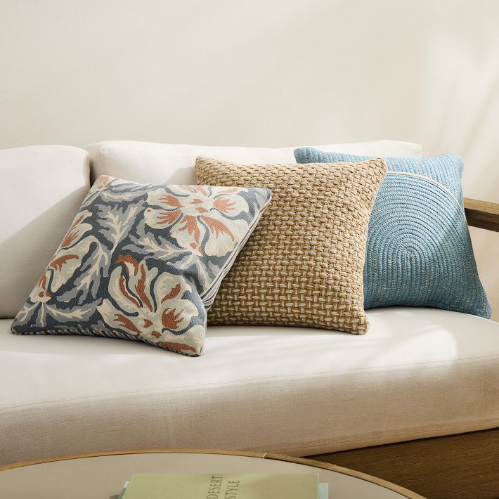 Coastal Vibes Indoor/Outdoor Pillow Set | West Elm