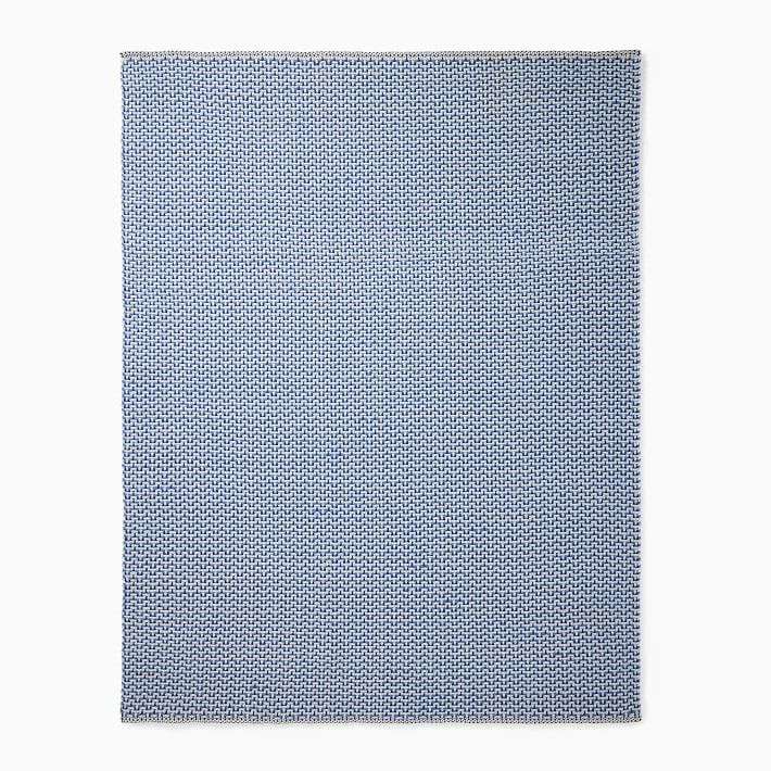 Indoor/Outdoor Basketweave Low Maintenance Rug