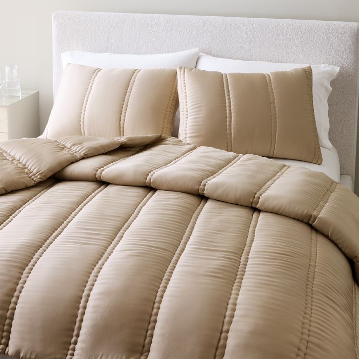 Silky TENCEL™ Plush Comforter (without shams) - King - Sand