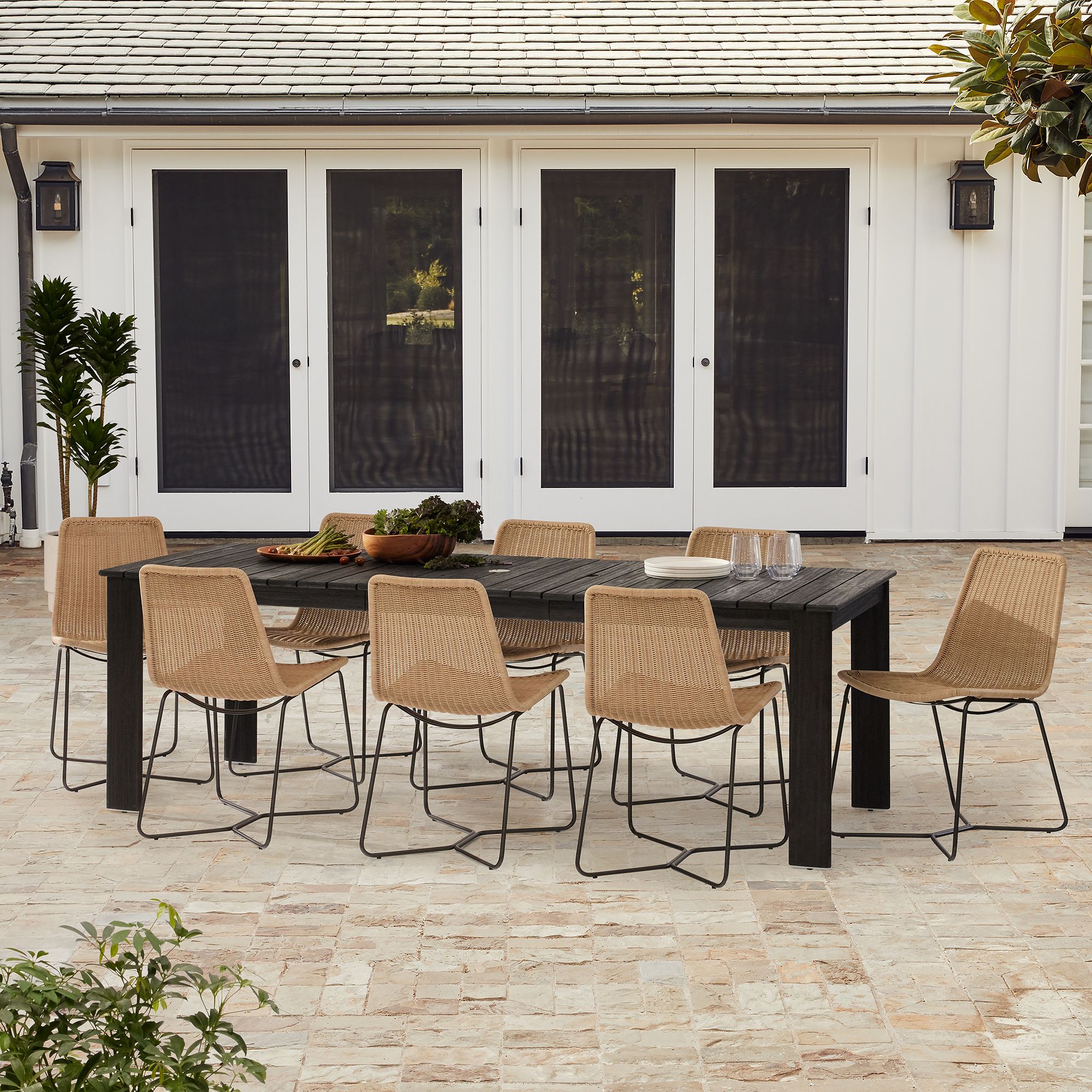 Playa Outdoor Expandable Dining Table (67.5"–90") & Slope Chairs Set | West Elm