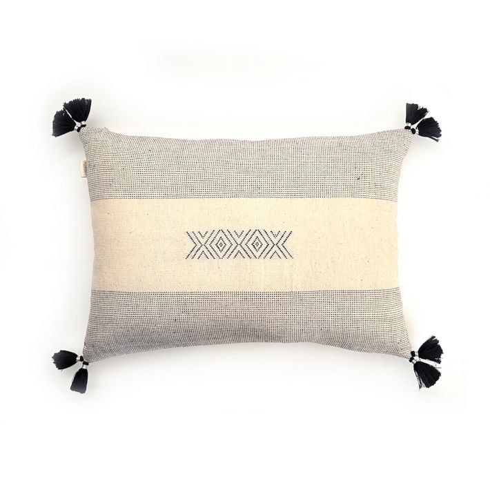 Nimmit Handloomed Koble Pillow Cover&#160;&#160;&#160;