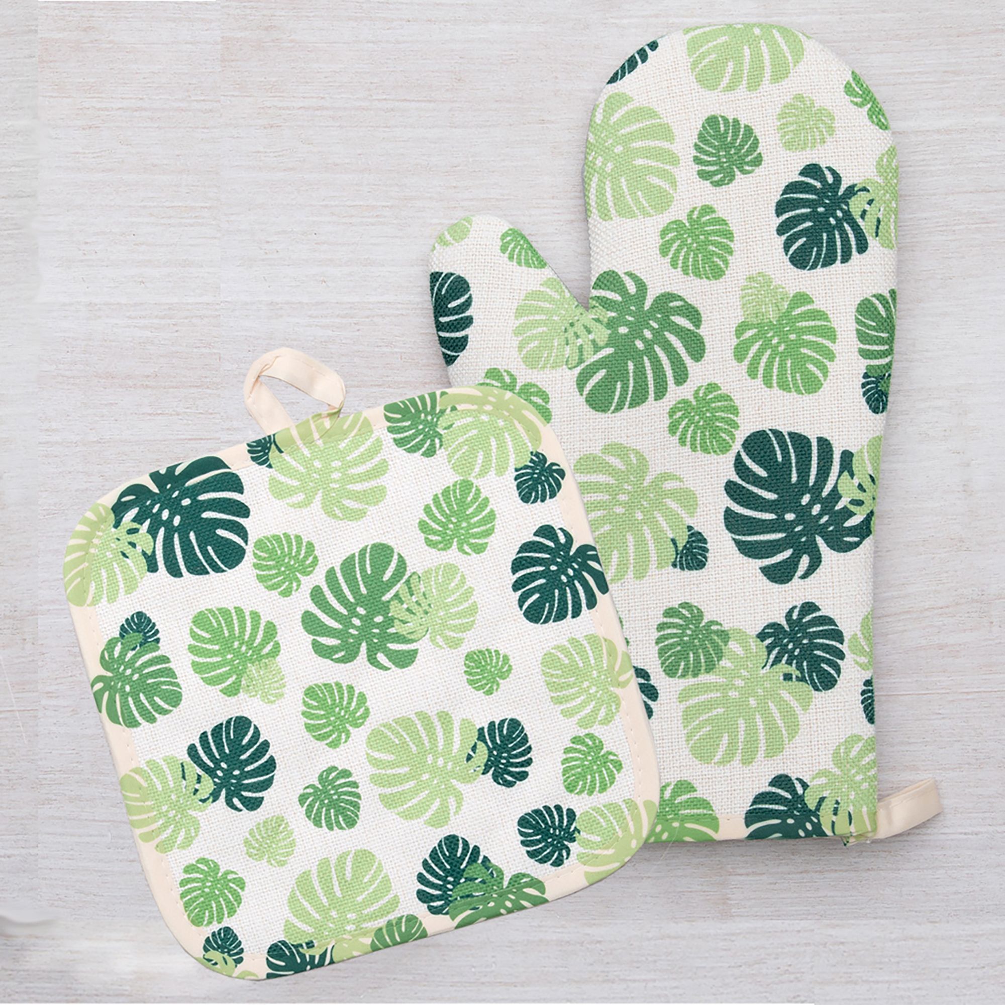 Counter Couture Monstera Oven Mitt & Pot Holder | West Elm