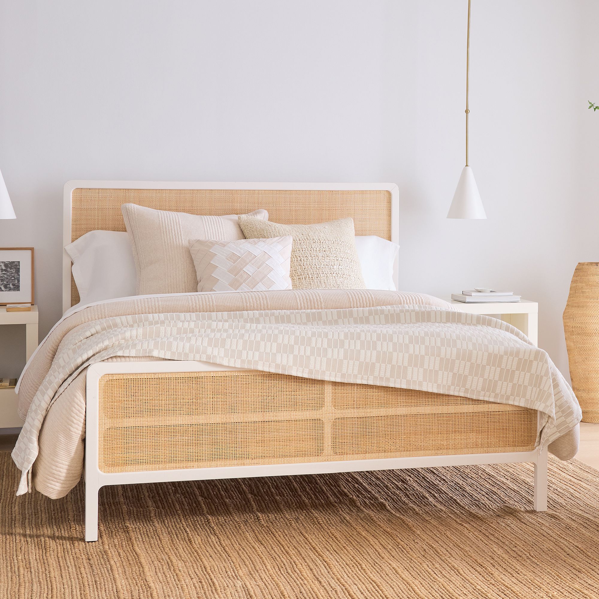 Alt image 1 for Ida Woven Bed