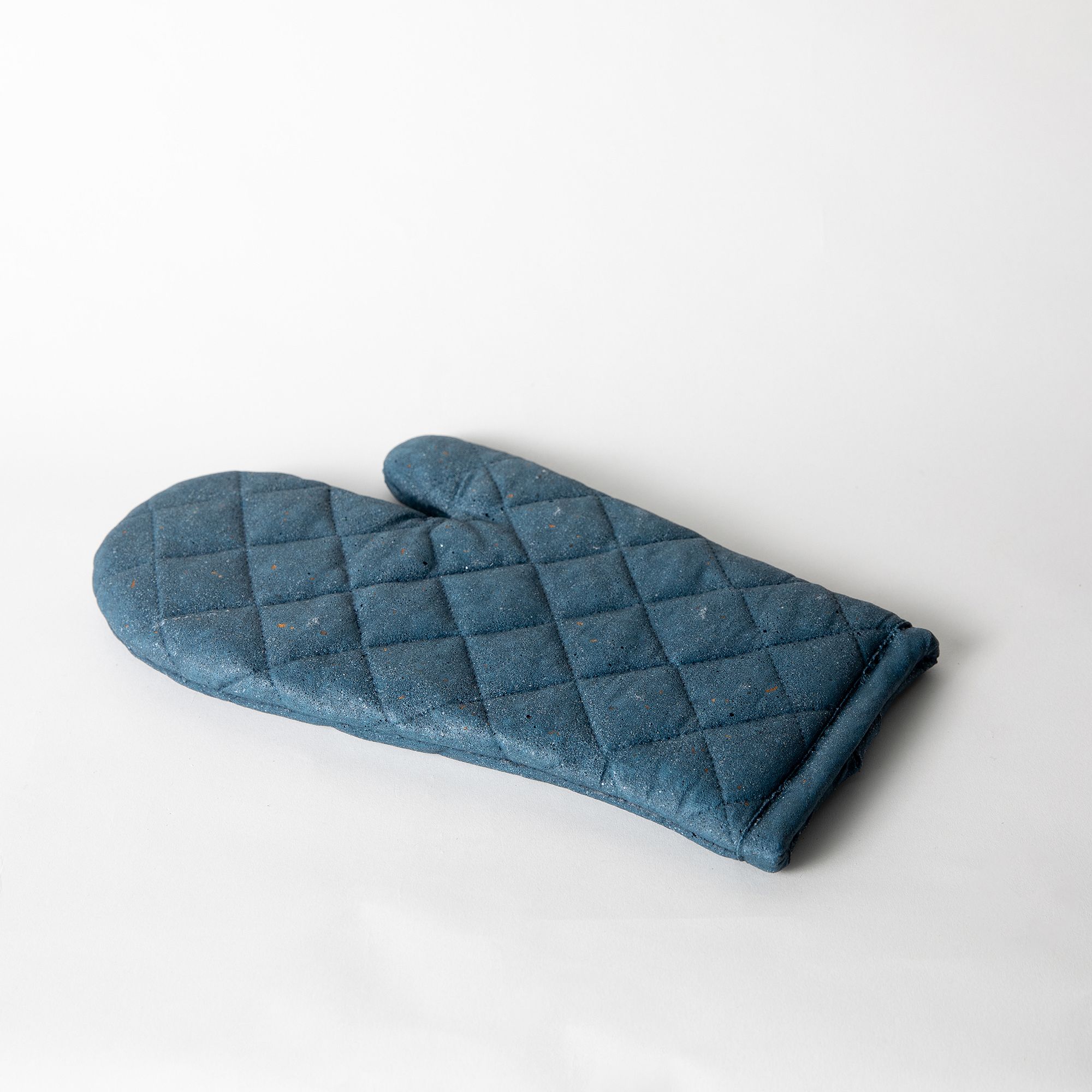 Pretti.Cool Oven Mitt Trivet | West Elm