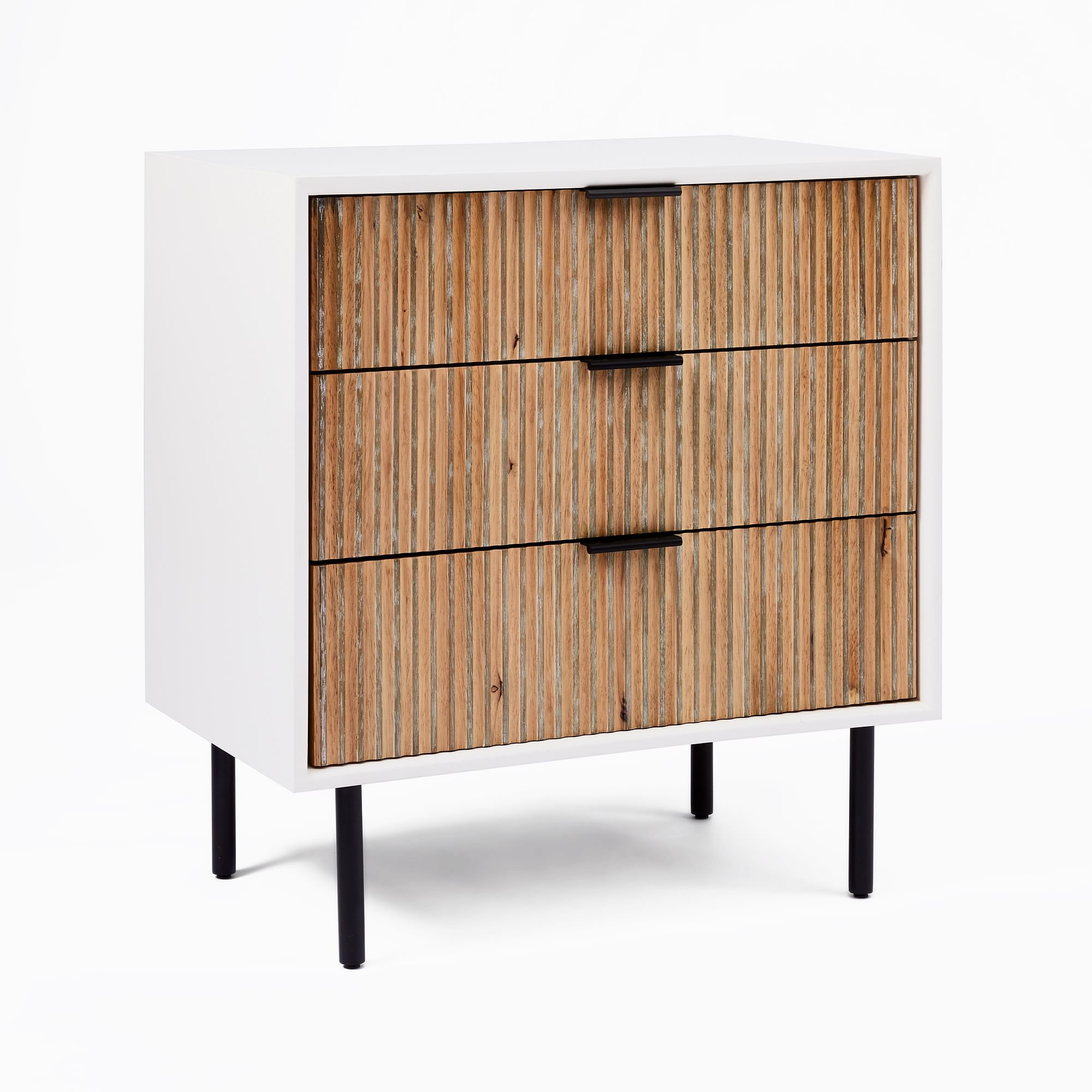 Quinn Closed 3-Drawer Nightstand (28") | West Elm