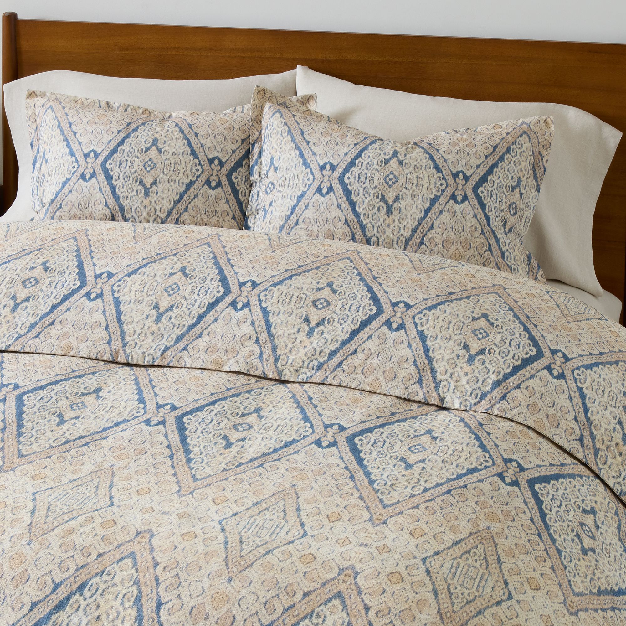 Peyton Ikat Duvet Cover & Shams | West Elm