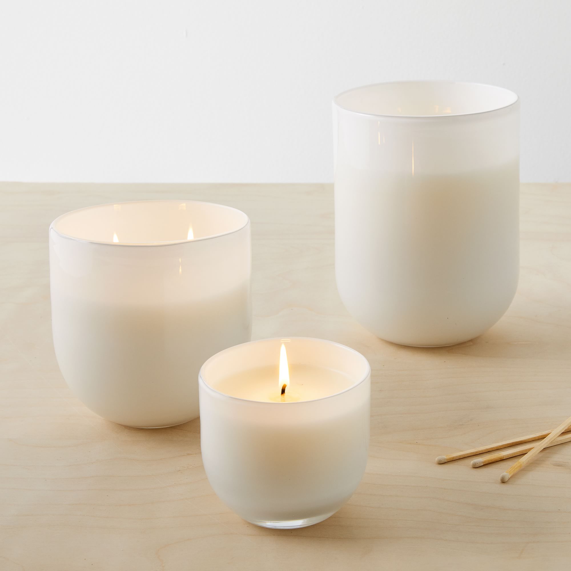 Alt image 1 for White Glass Candles - Marine Moss