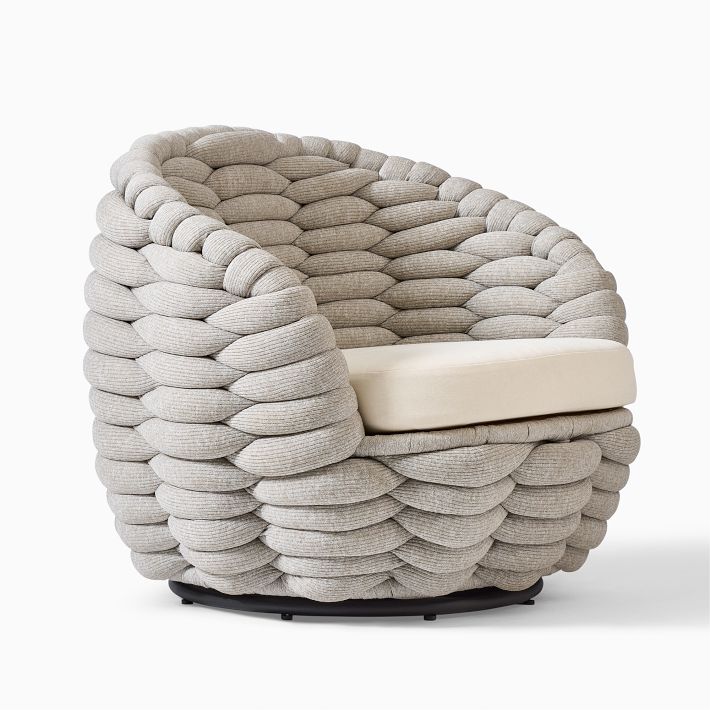 Cozy Outdoor Swivel Chair