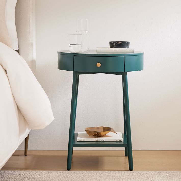 Lilia Nightstand (20&quot;)