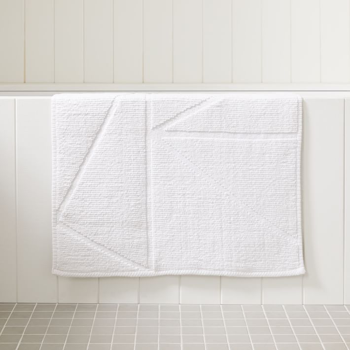 Organic Triangle Sculpted Bath Runner