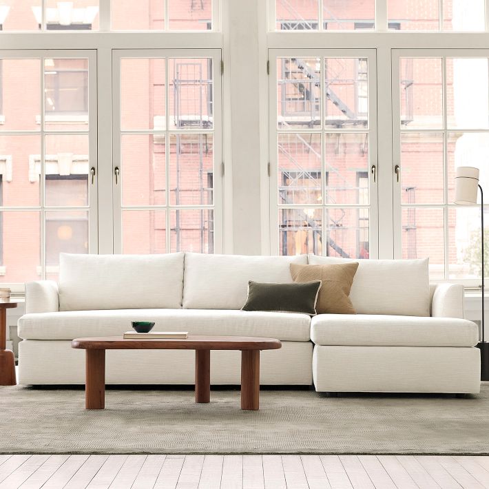 Dominick 2-Piece Sleeper Sectional (116&quot;)