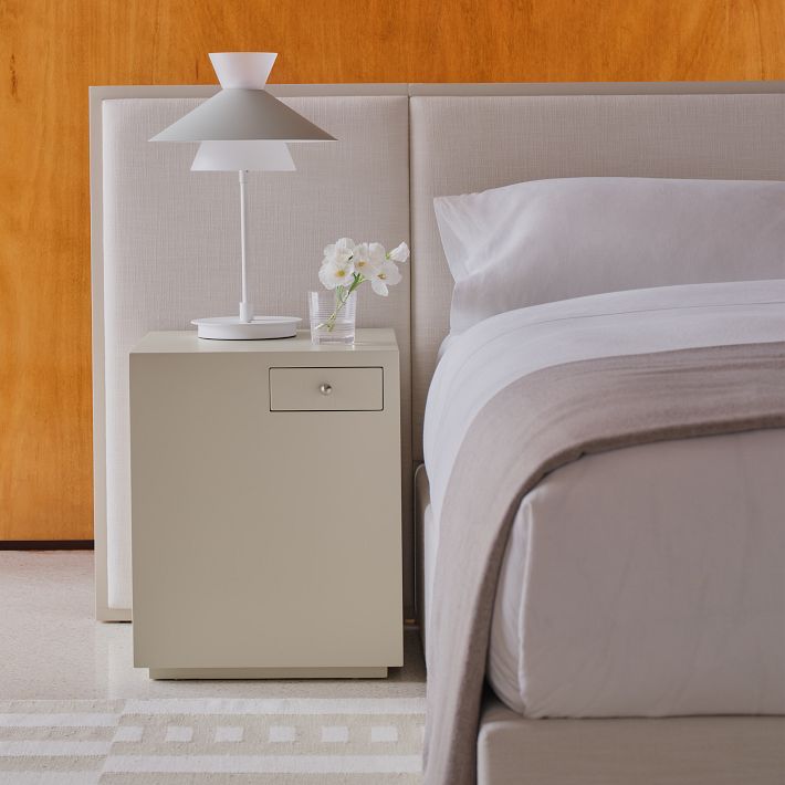 Billy Cotton Lacquered Nightstands (18&quot;) - Set of 2