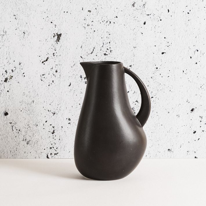 Gharyan Kuduo Stoneware Pitcher | Black