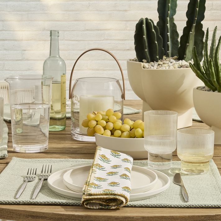 【オシャレ】westelm Modern Melamine Serving トレイ Modern Melamine Outdoor Dinnerware (Set of 16) | West Elm