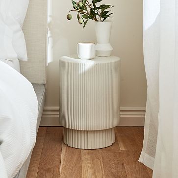 Fluted Nightstand (13"–16")