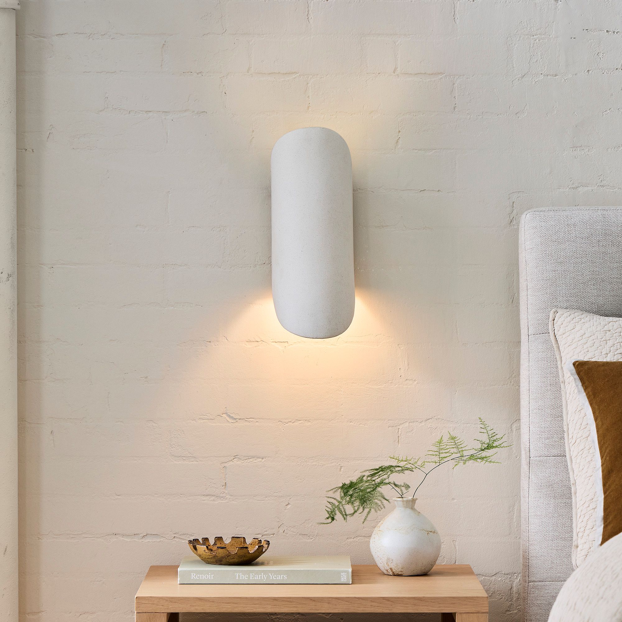 Flynn Ceramic Sconce 14" - Stylish Wall Lighting