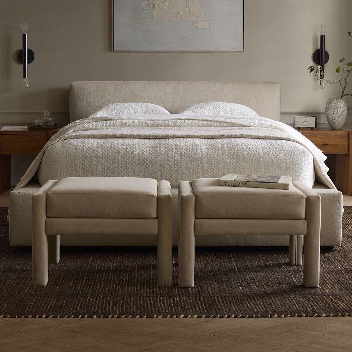 Scarlett Ottoman